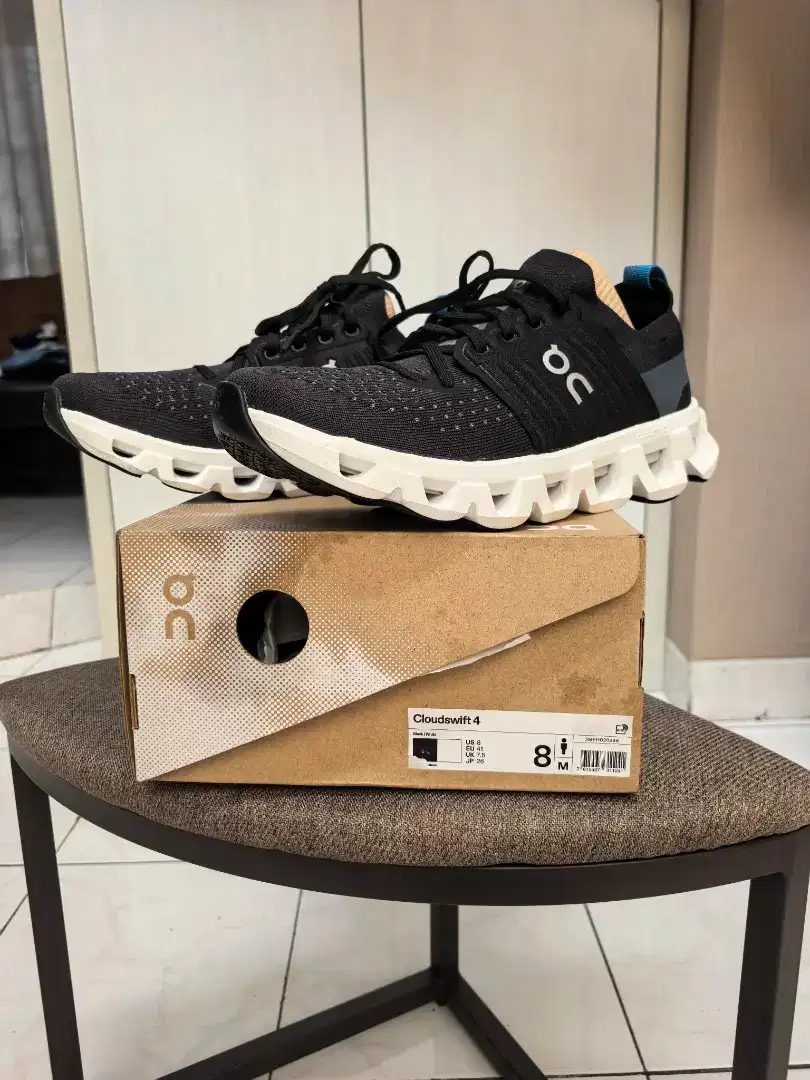 BNIB ON Cloudswift 4