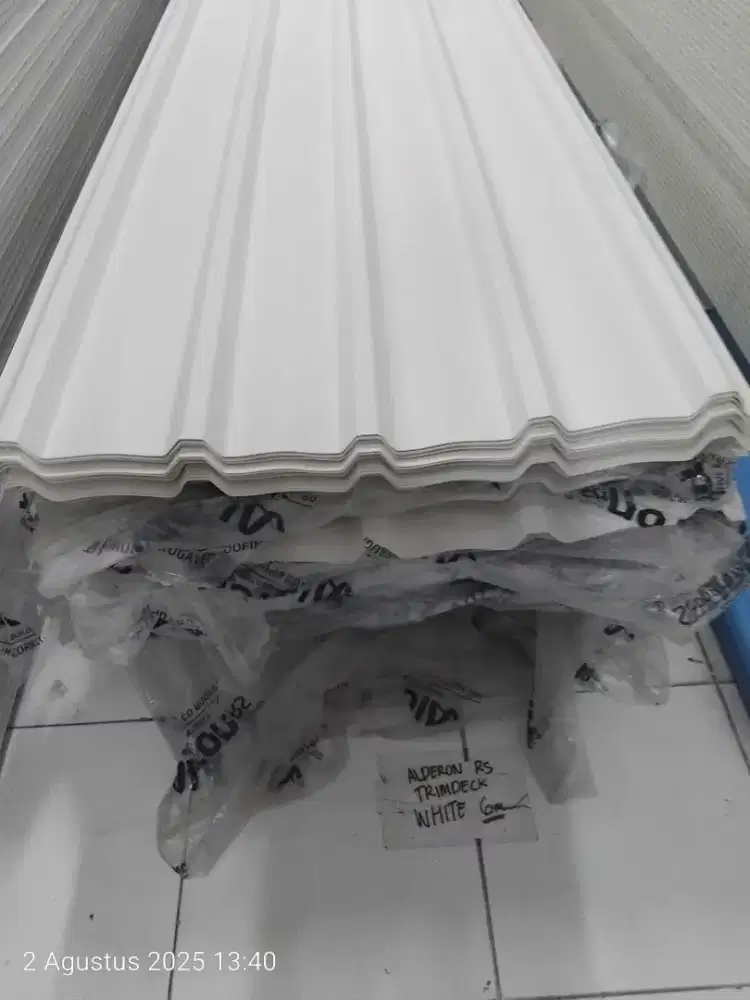 Menerima ganti atap dan cat ulang