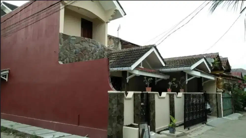 Disewakan Rumah 2 Lantai