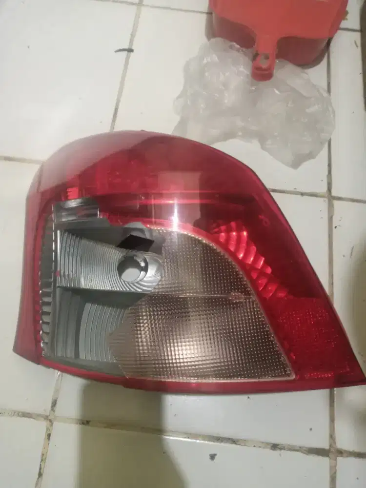 Stop lamp belakang Yaris 2008 kiri