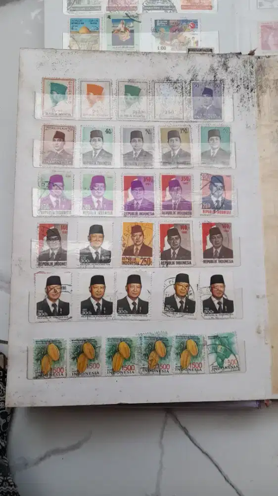 koleksi prangko bekas indonesia dan luar negeri