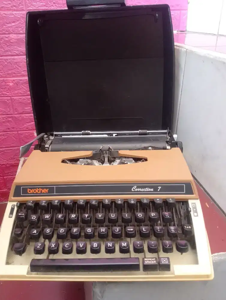 mesin ketik lama merk brother