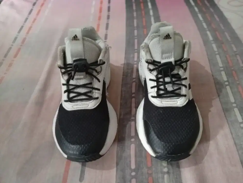 Sepatu Adidas Own The Game 2.0 Kids Youth Basketball Ukuran 30