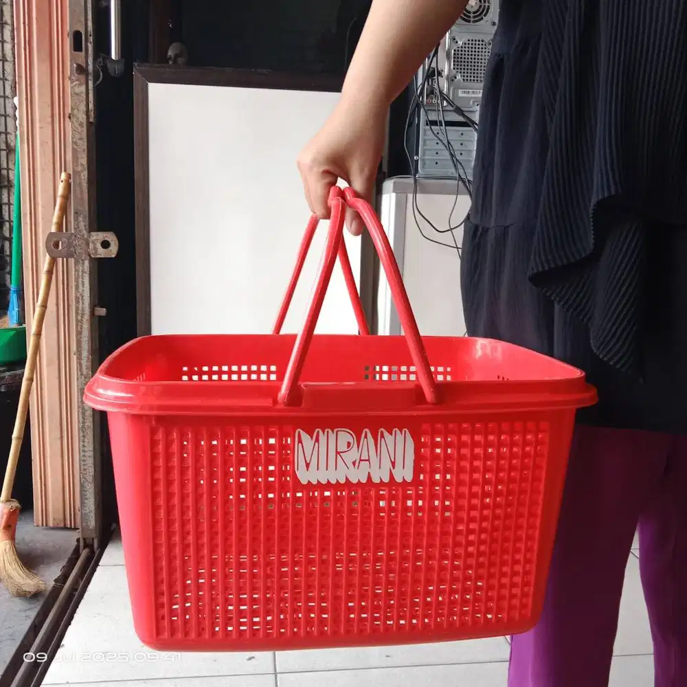 keranjang belanja supermarket