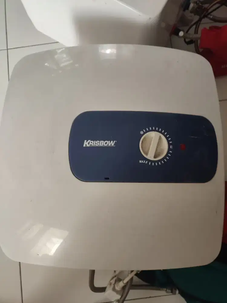 Pemanas air listrik Krisbow