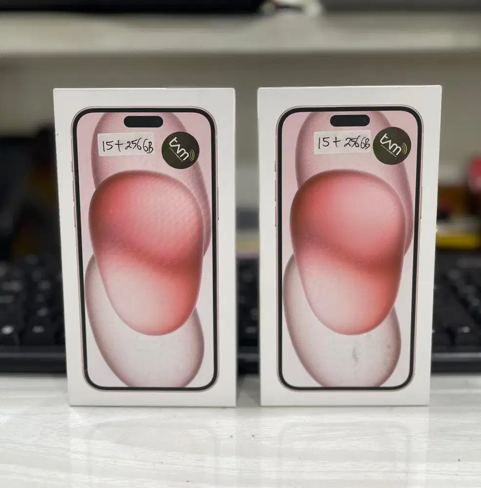 Baru...IPhone 15 Plus 256Gb Garansi Resmi (Warna : Black)