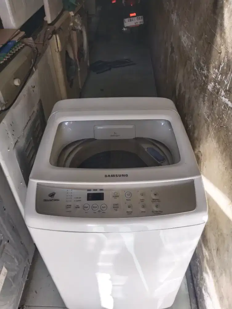 Samsung 8kg siap pakai garansi servis 1thndiluar sparepart (perawatan)