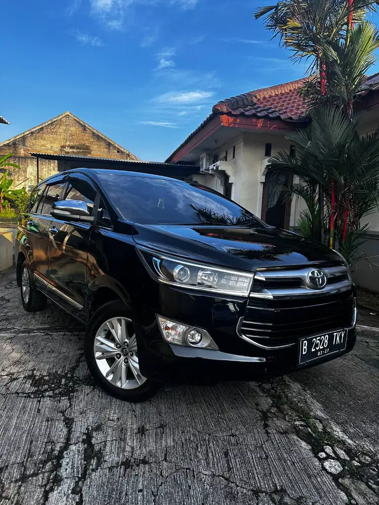 Innova Reborn Type Q Diesel 2.4 A/T