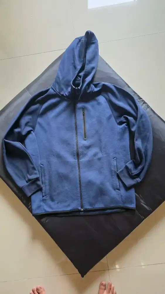 Jaket Uniqlo Biru Size L