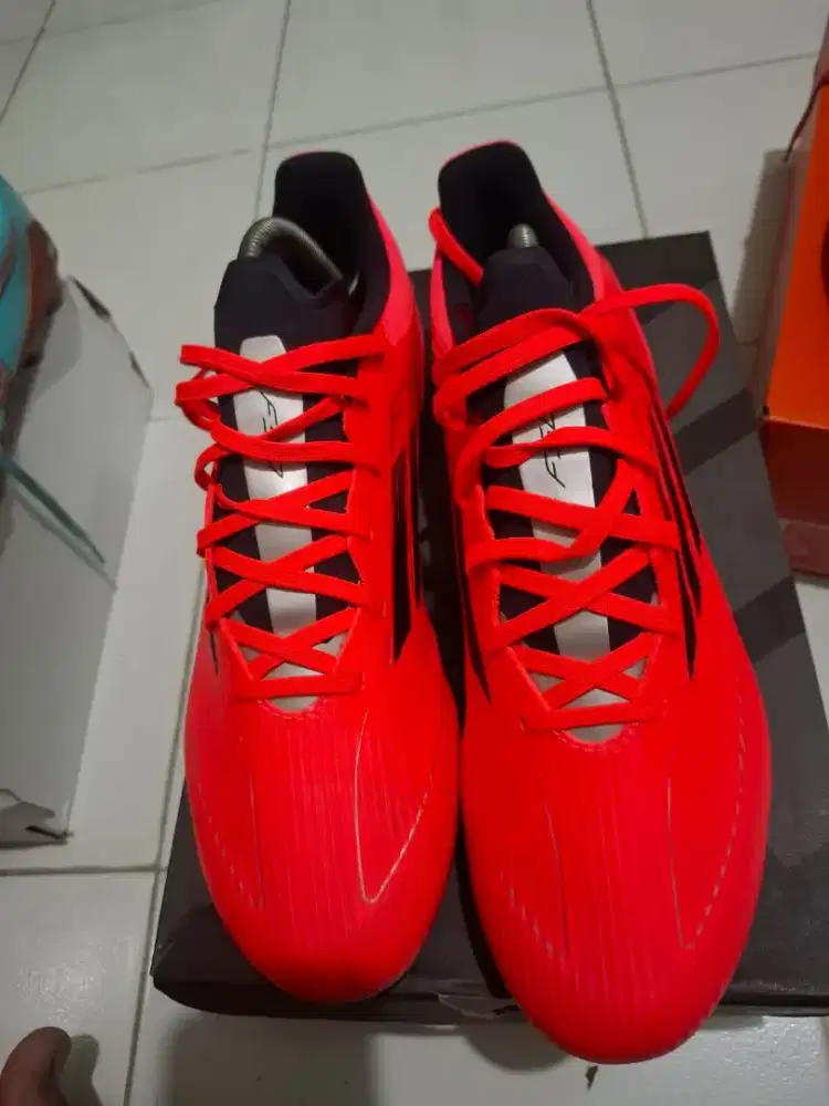 Sepatu bola Adidas F50 league size 44,5 sekali pake