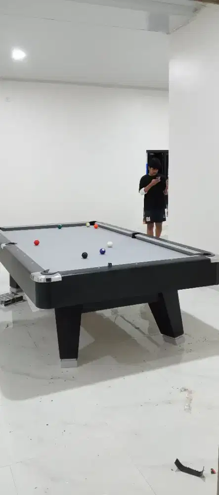 Produsen meja billiard