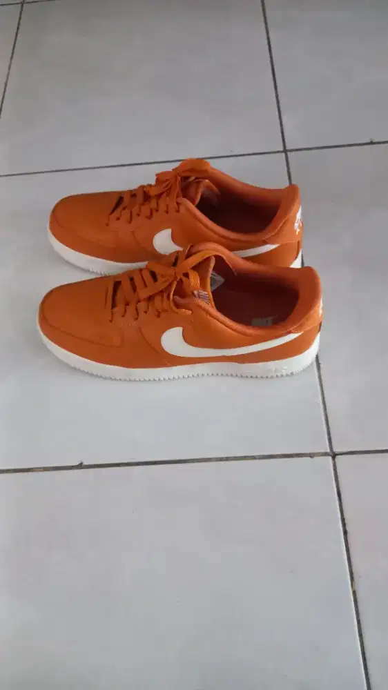 Sepatu nike air force 1  size 43