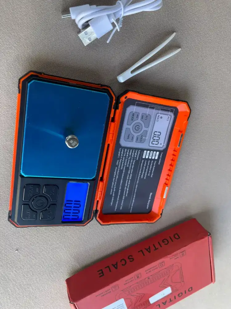 Timbangan emas digital baru bisa di cas atau pakai batre berkualitas