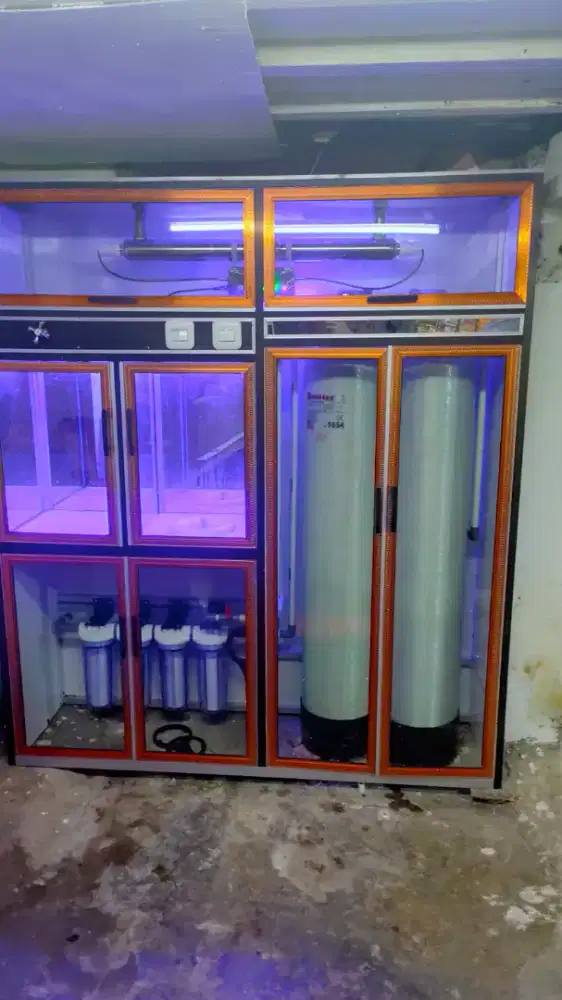 Depot air minum isi ulang galon