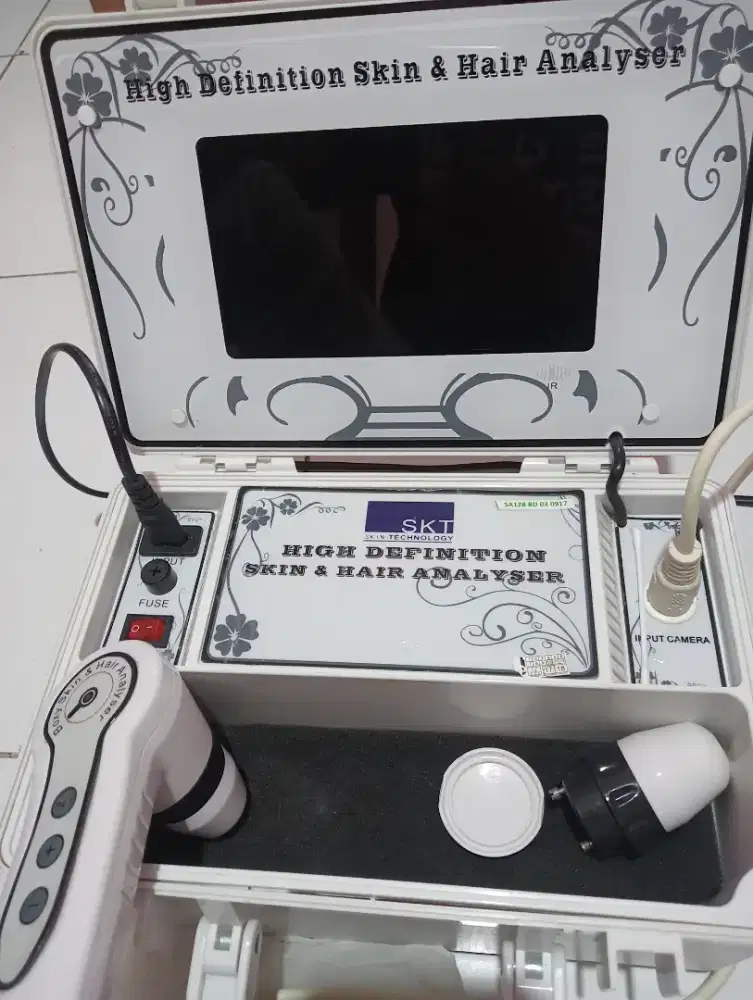 Digital Skin and Hair Analyzer ( Kamera digital Kulit dan Rambut)