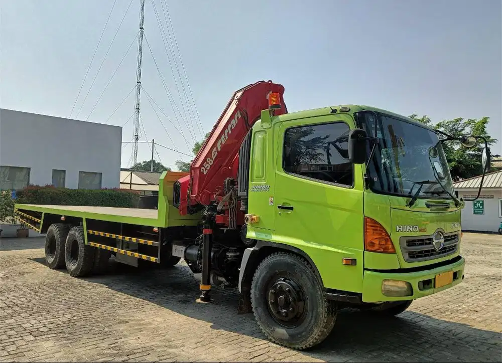 FOR SALE - DIJUAL - TRUCK MOUNTED CRANE - FERRARI 9 TON