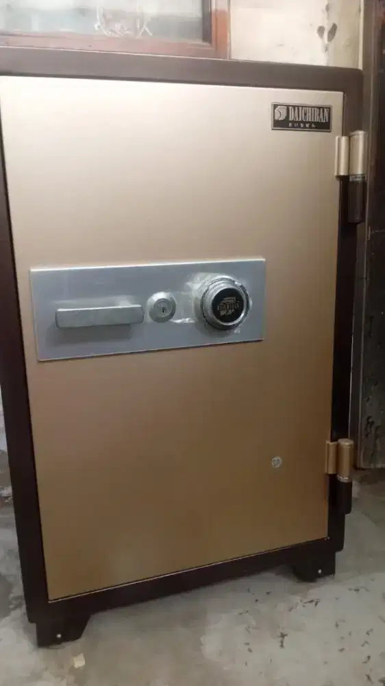 Brankas merk Daichiban Japan Ds802