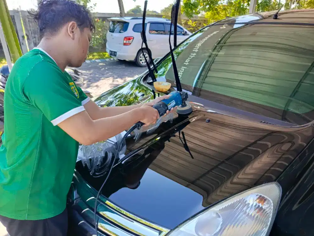 Salon poles mobil dan motor panggilan