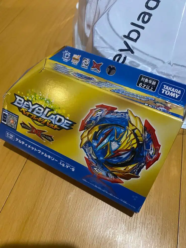 Paket Beyblade Burst Takara Tomy