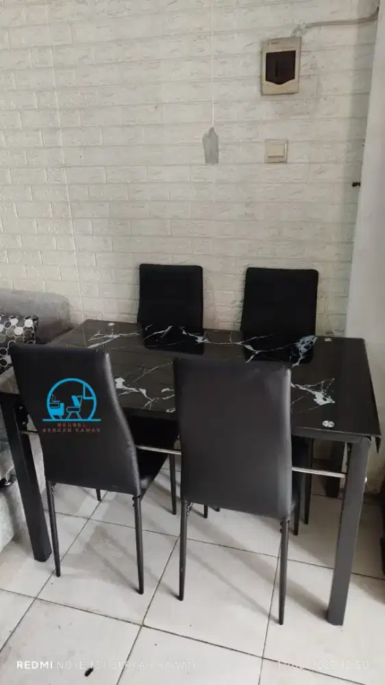 Ready Meja Makan Minimalis Black Dapatkan Voucher Pembelian 25rb