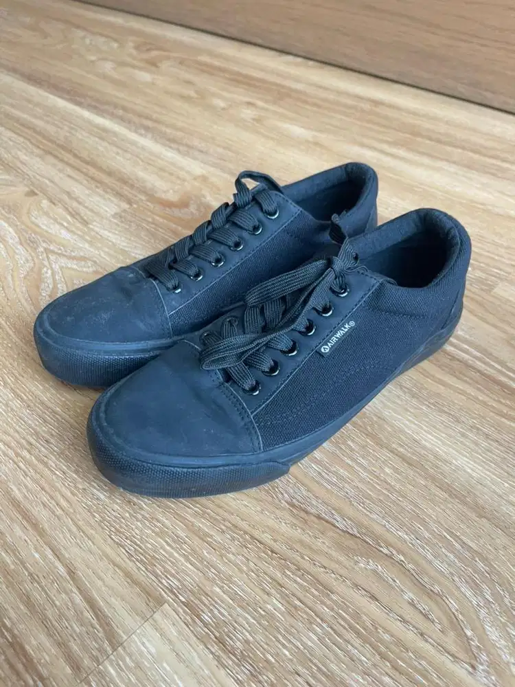 Sepatu anak pria AIRWALK 100% ORIGINAL size 36