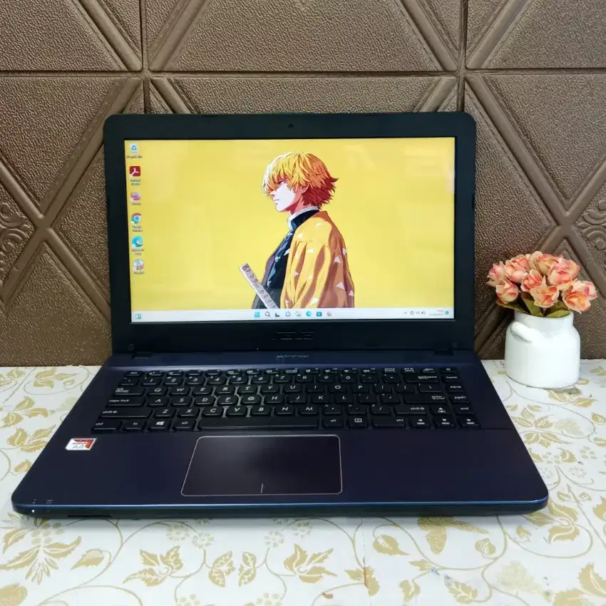 ASUS X441BA AMD A4-9125 AMD RADEON R3 GRAPHICS RAM 8GB DDR3 SSD 256GB