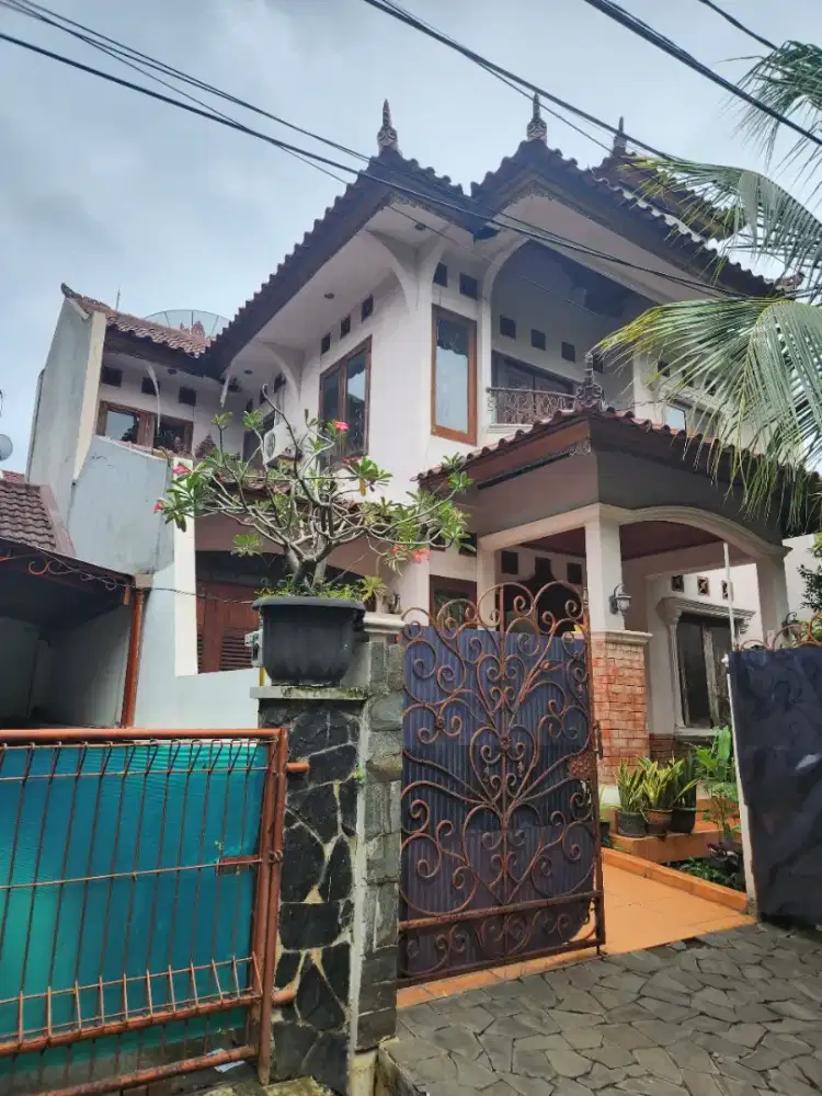 Kost putri. Aman, nyaman dan strategis