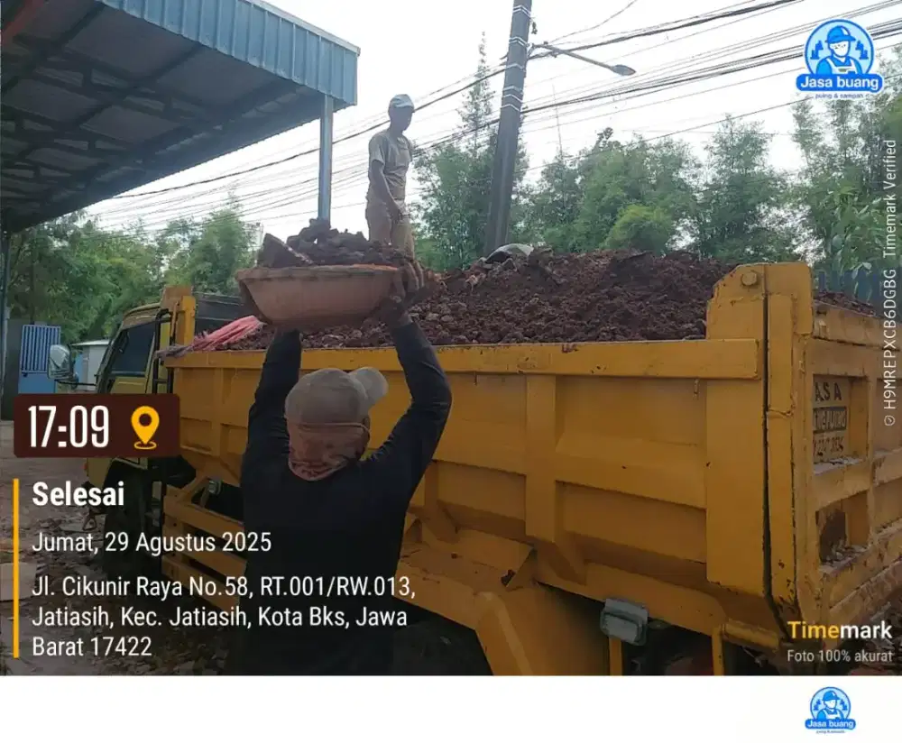 Jasa buang puing dan sampah proyek