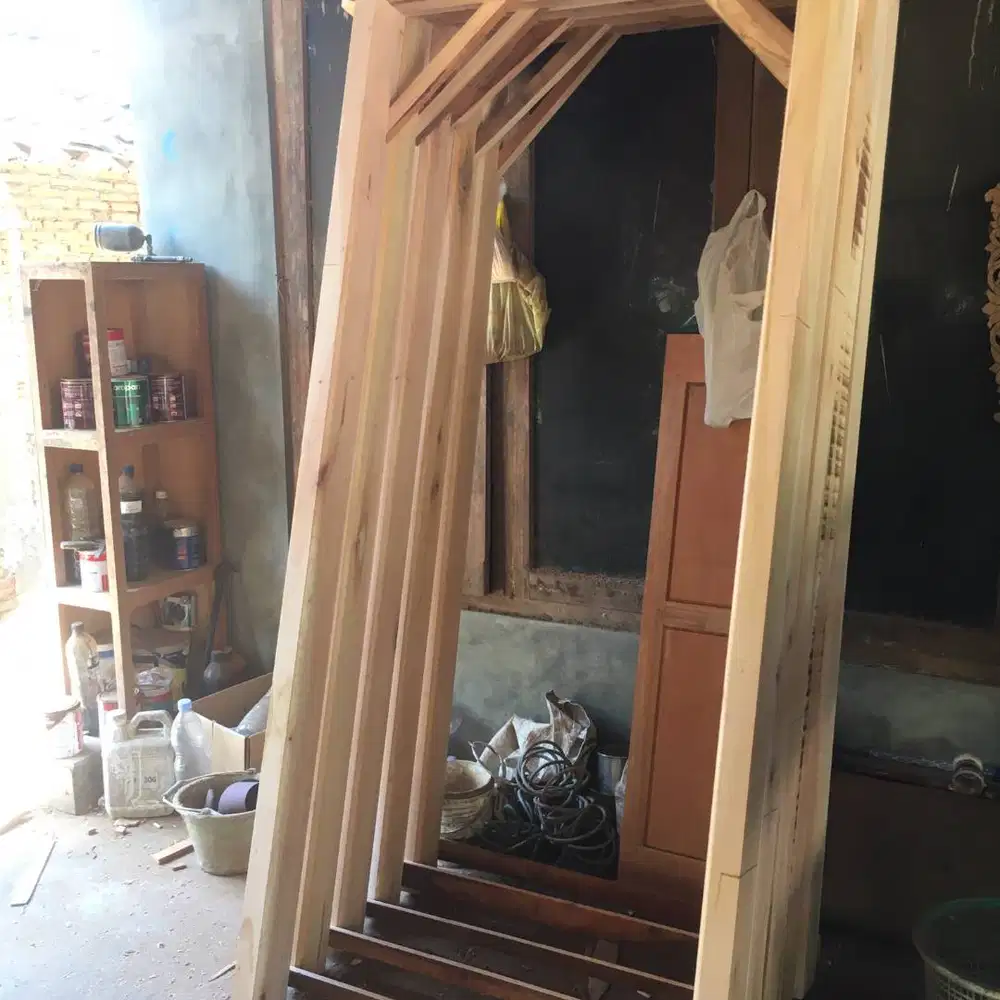 set pintu dan kusen kayu mahoni