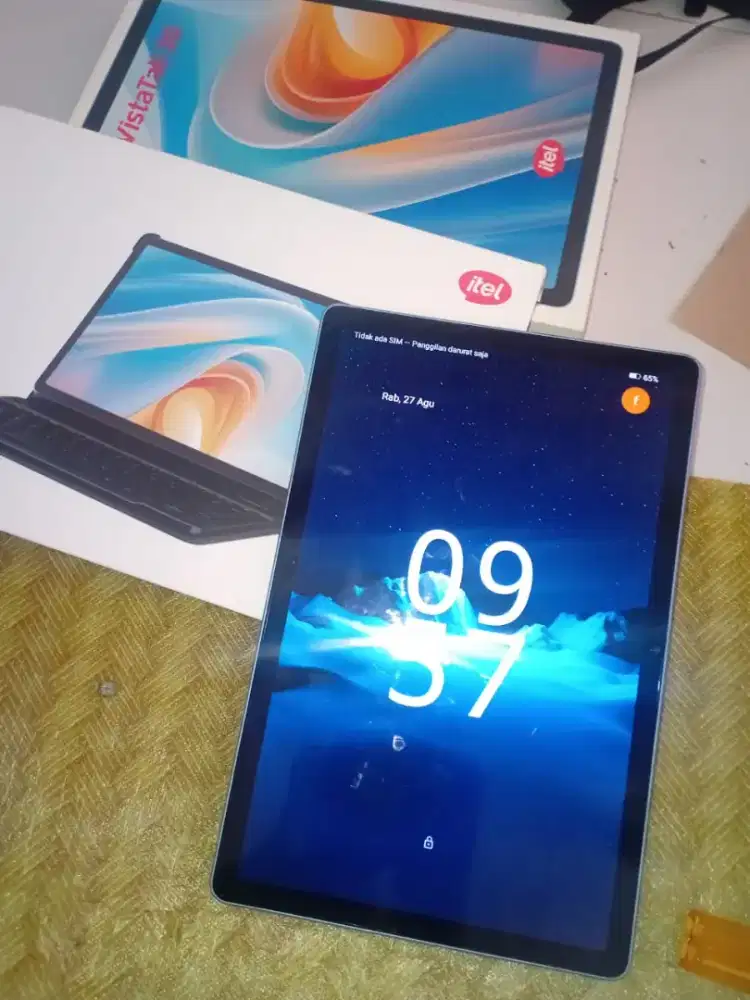Itel Vista tab 30 + Keyboard & case 112Gb