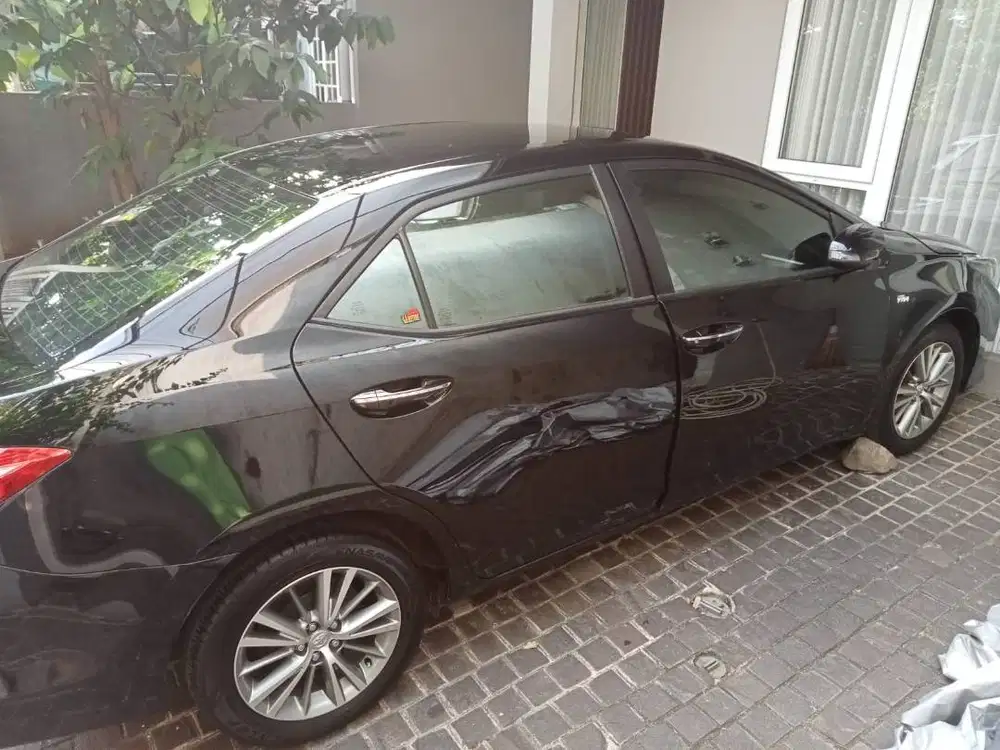 Dijual Mobil Toyota Altis manual 2016