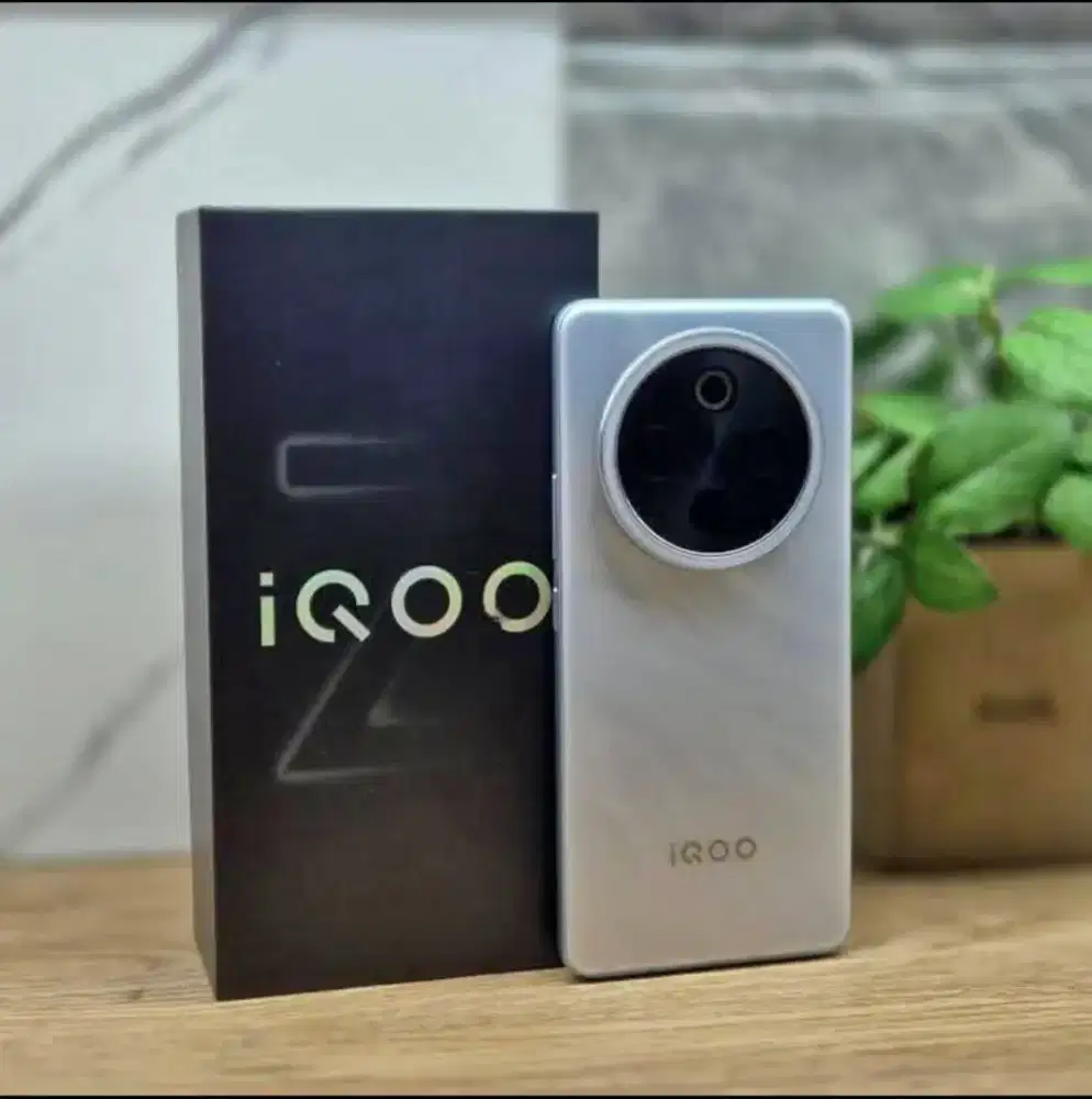 PROMO IQOO Z10 CASH DAN KREDIT