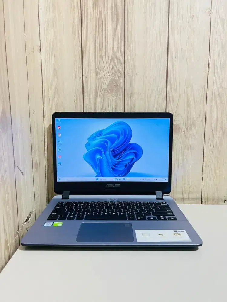 Laptop Asus A407U Core i5 Gen 8 Ram 8 SSD 256 Gaming siap pakai