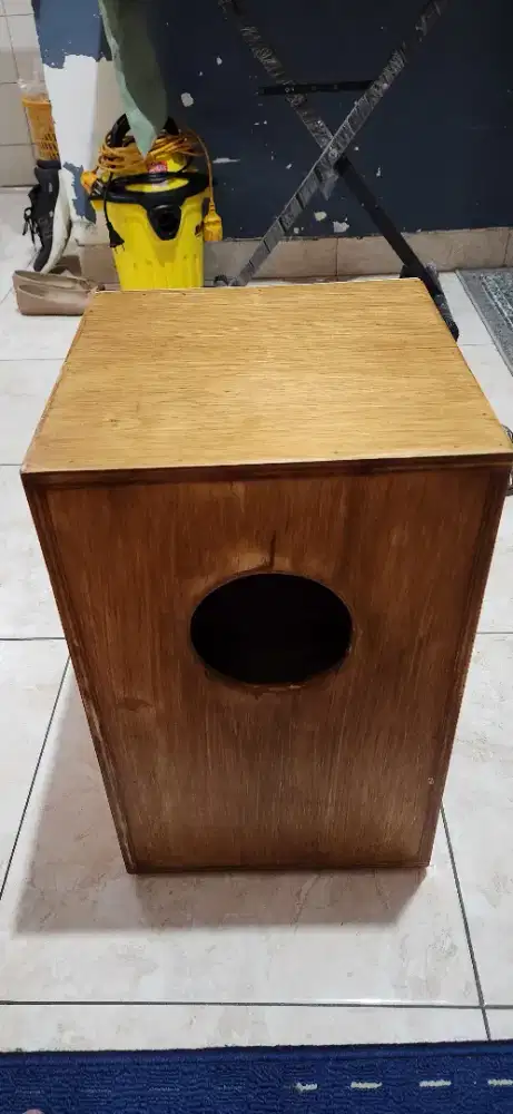 Cajon buatan sendiri