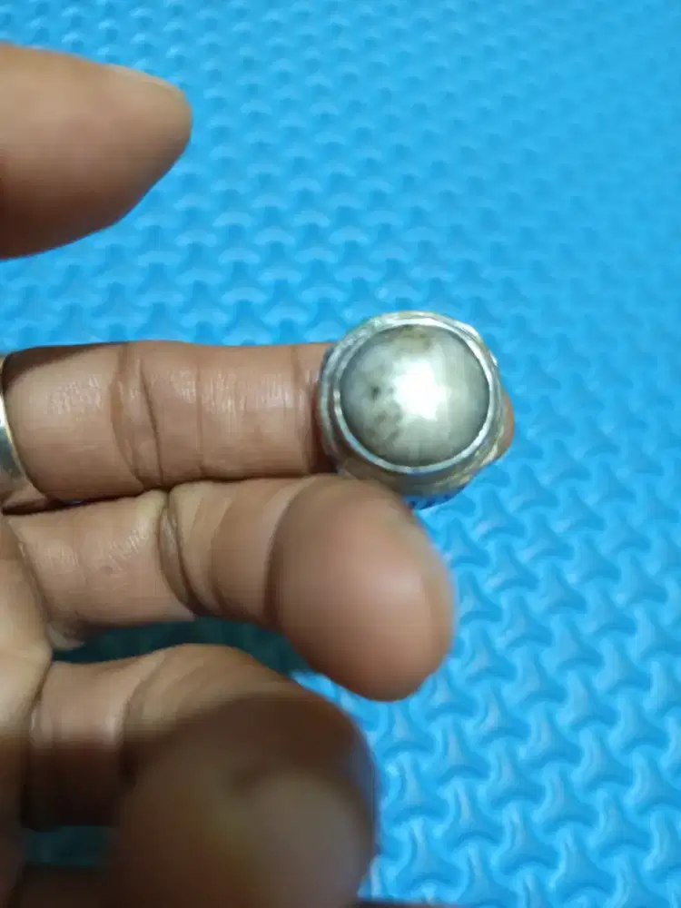 Cincin White Sapphire Star