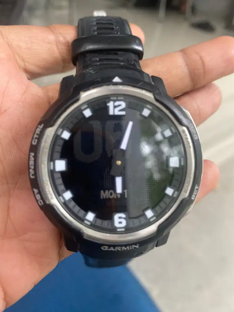 Garmin Instinct Crossover