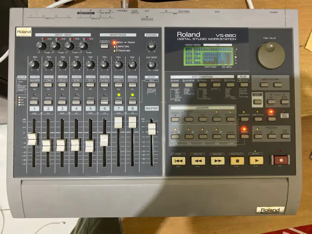 Mixer Digital Roland VS 880 (Recording Tanpa PC)