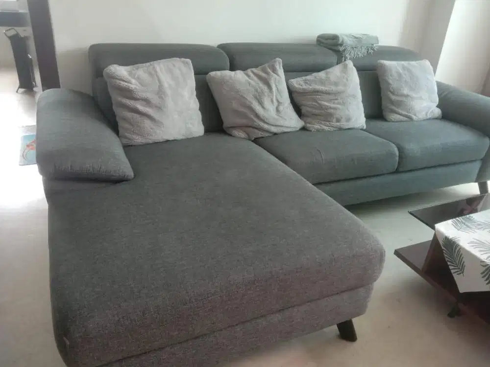 Sofa cellini warna abu