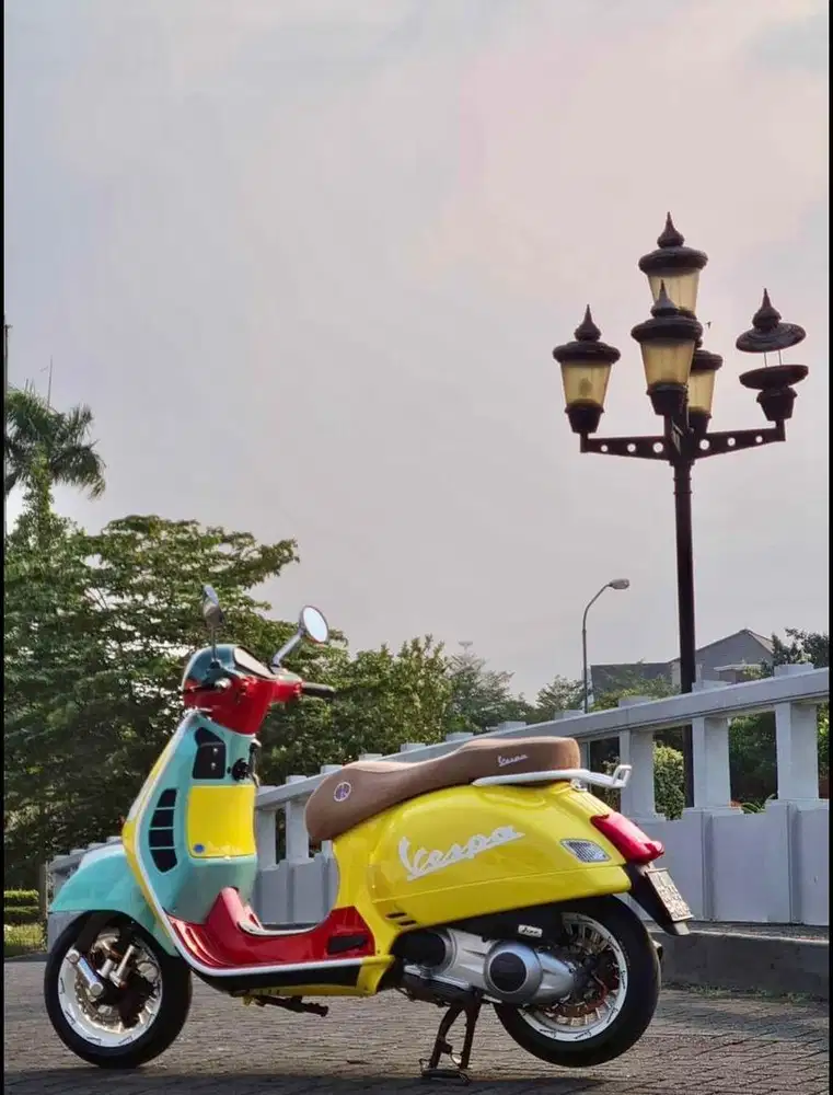 Vespa GTS 250ie italy (2013) Sean Whoterspoon Looks