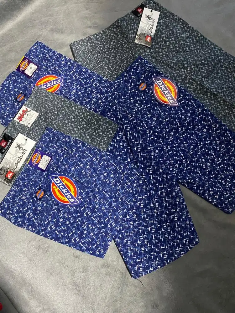 Celana chinos pendek cowok