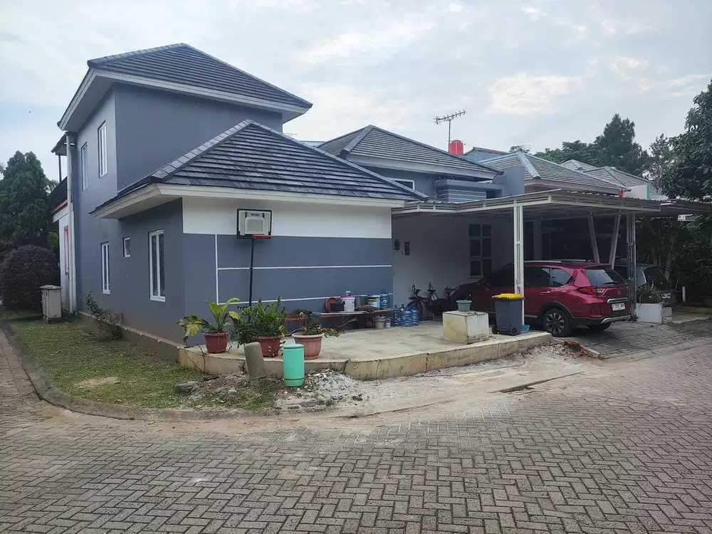 Rumah Hook  2 lantai LT 164 m2 LB 209 m2, Cibubur Country