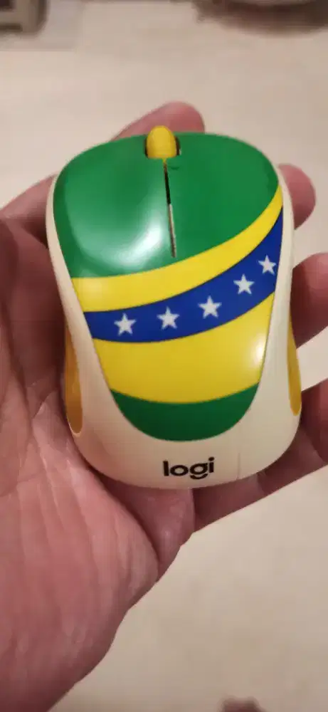 Mouse Logitech M238 Brazil edition