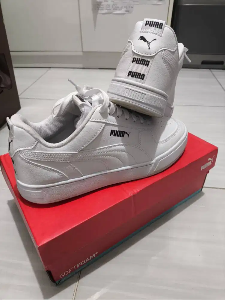 Sepatu Sneakers PUMA Training CA