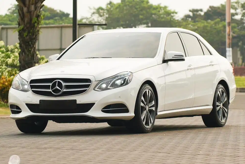 Elegan Pol! Mercedes Benz E250 Facelift White 2015 520i c200 320i