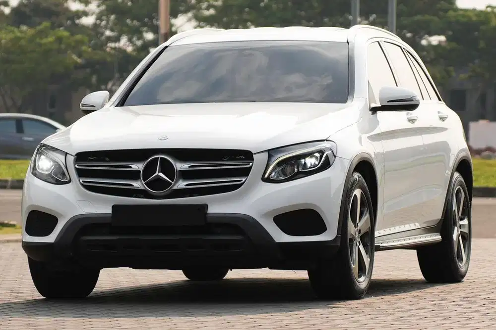 Mercedes Benz GLC250 Exclusive 4Matic 2017 White x3 x5 320i gla200