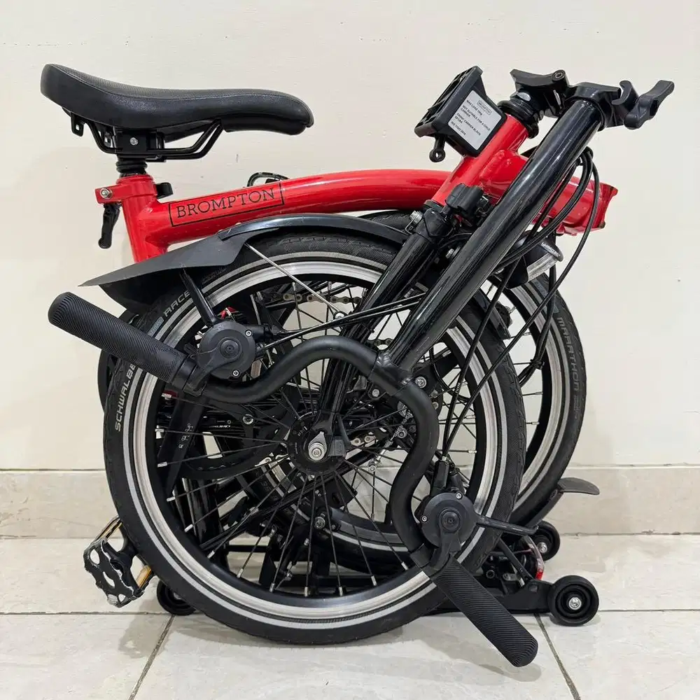 BROMPTON M6Rd RED ROCKET BLACK EDITION 2020 - WITH DYNAMO LAMP