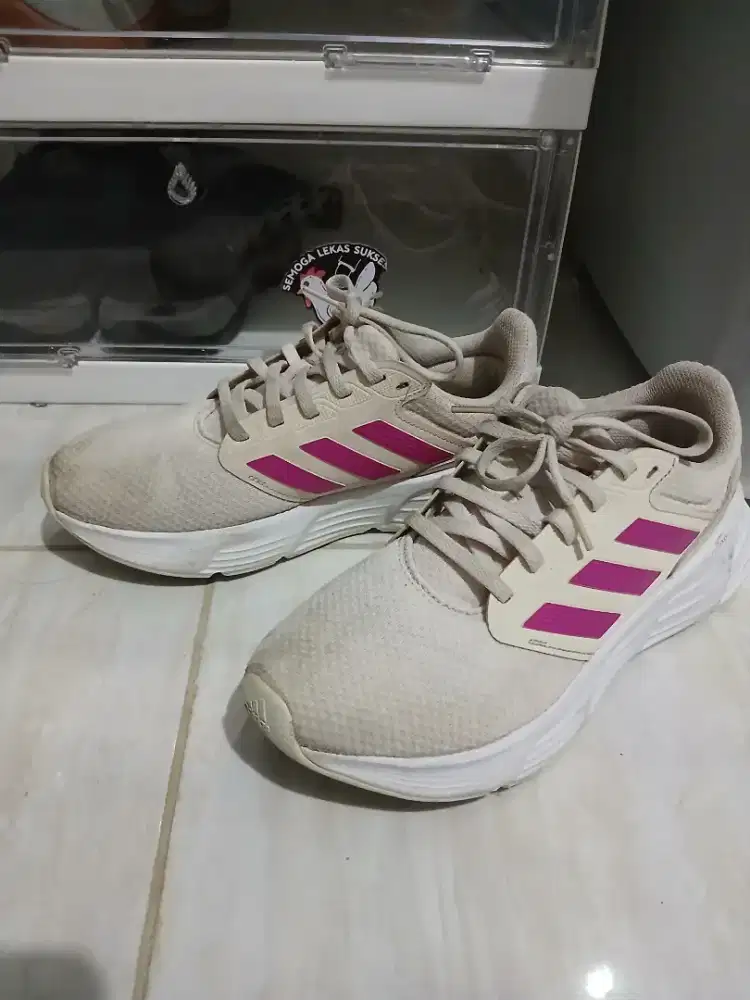 Sepatu Adidas Galaxy 6 Woman Series