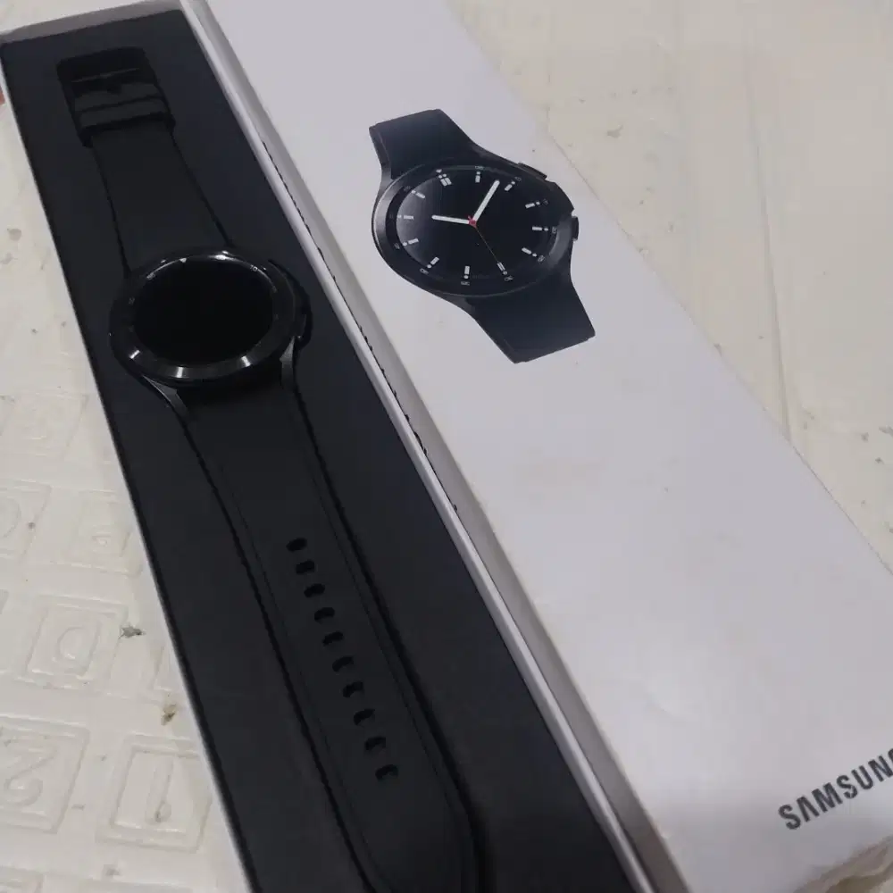 Jam Tangan Smartwatch Galaxy Watch 4 Classic 42mm Black
