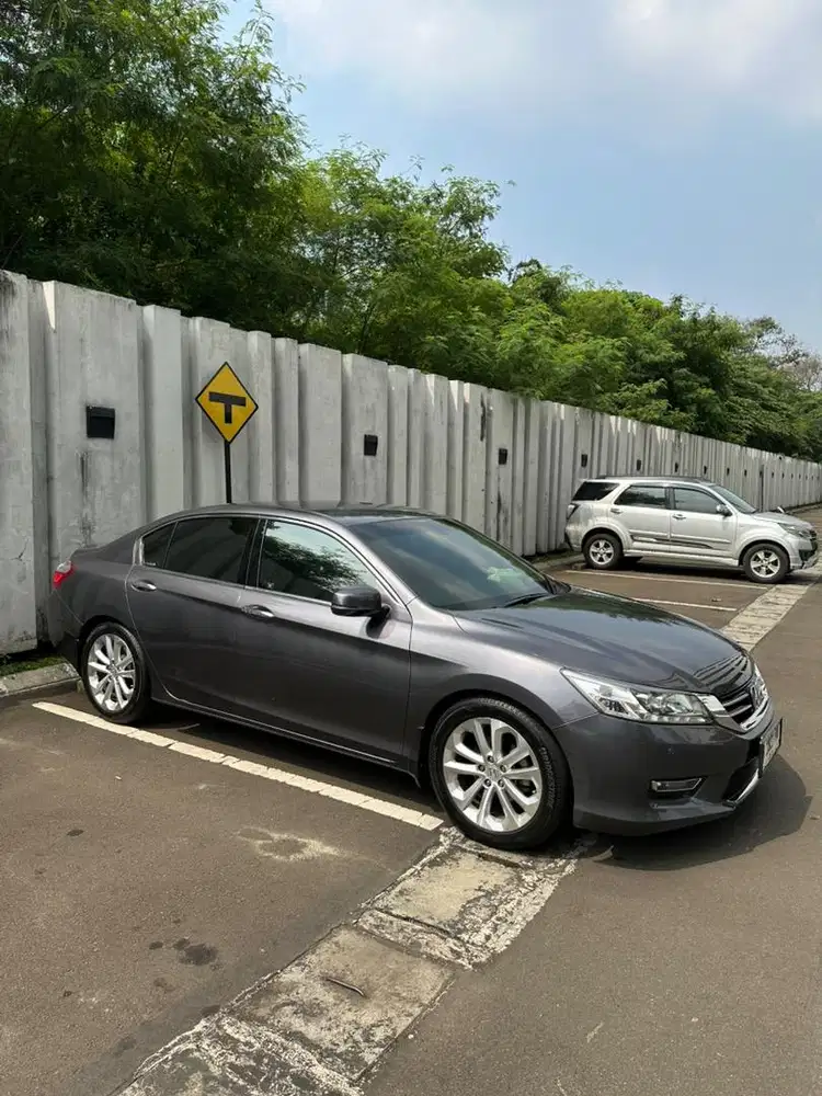 HONDA ACCORD VTIL 2014 GREY [CASH]