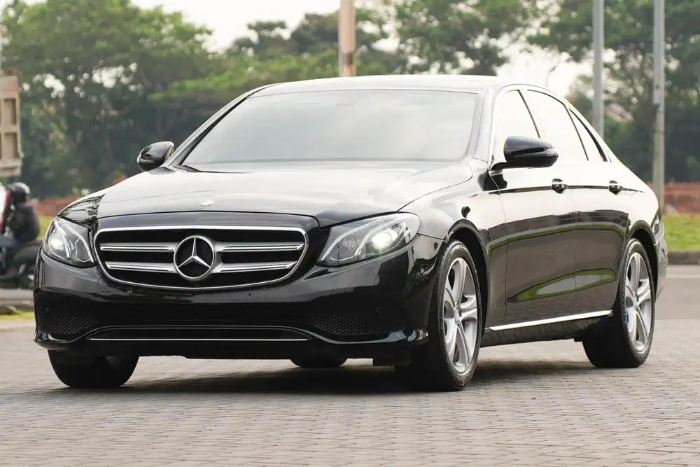 Big Big Bos! Mercedes Benz E250 Avantgarde 2017